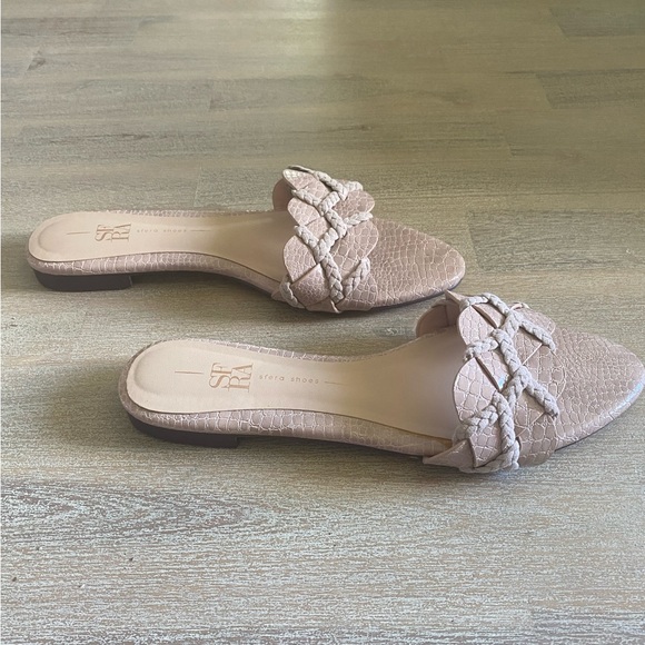 Nude/Blush Sfera Sandals, size 7 (38) - Picture 4 of 6
